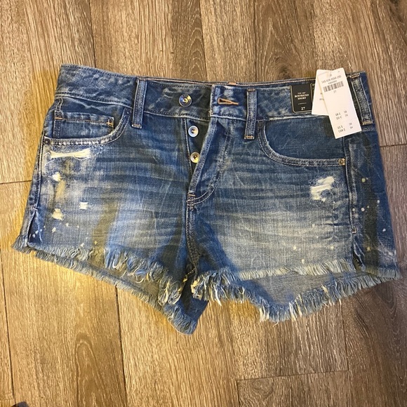 NWT Abercrombie boyfriend shorts - Picture 1 of 6